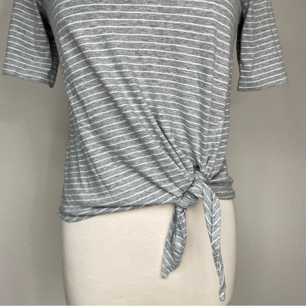 Banana Republic Women's Gray White Stripe Tie Front T-Shirt Size Small Casual - Picture 6 of 14